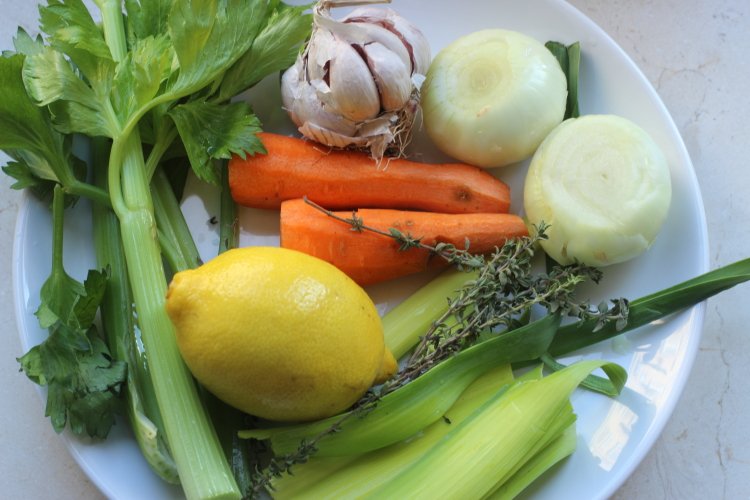 Как запечь фермерскую курицу с яблоками в маринаде Как запечь фермерскую курицу с яблоками в маринаде